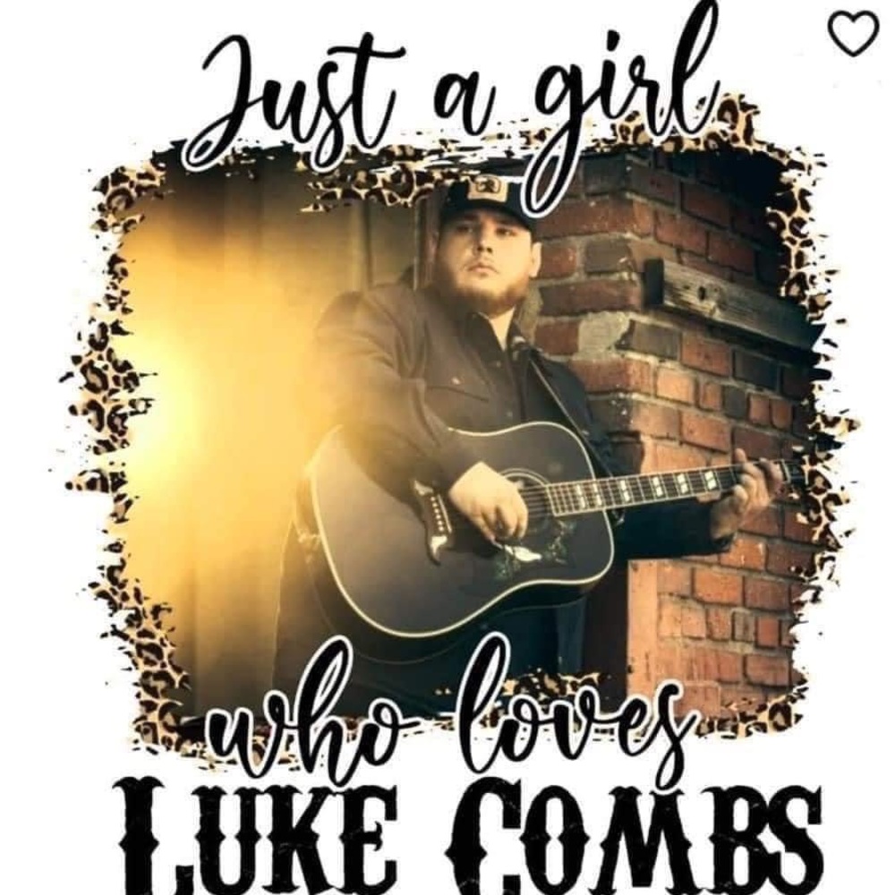Luke Combs - Picture 2 of 6